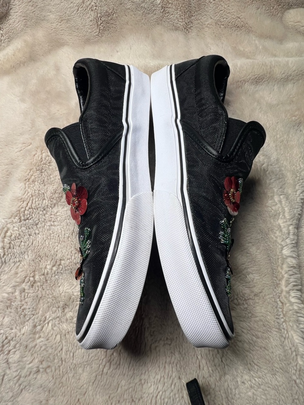 Vans Womens size 10.5 Floral Sequins Slip-On Shoes - Picture 2 of 7